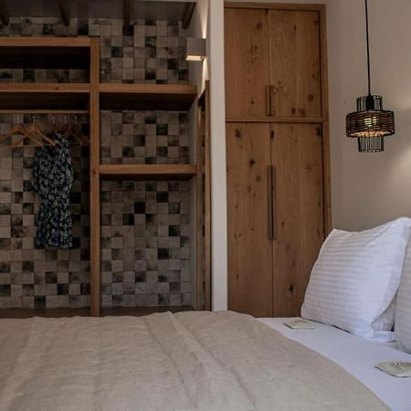 Aurora Apartment Pera Gyalos Eksteriør billede