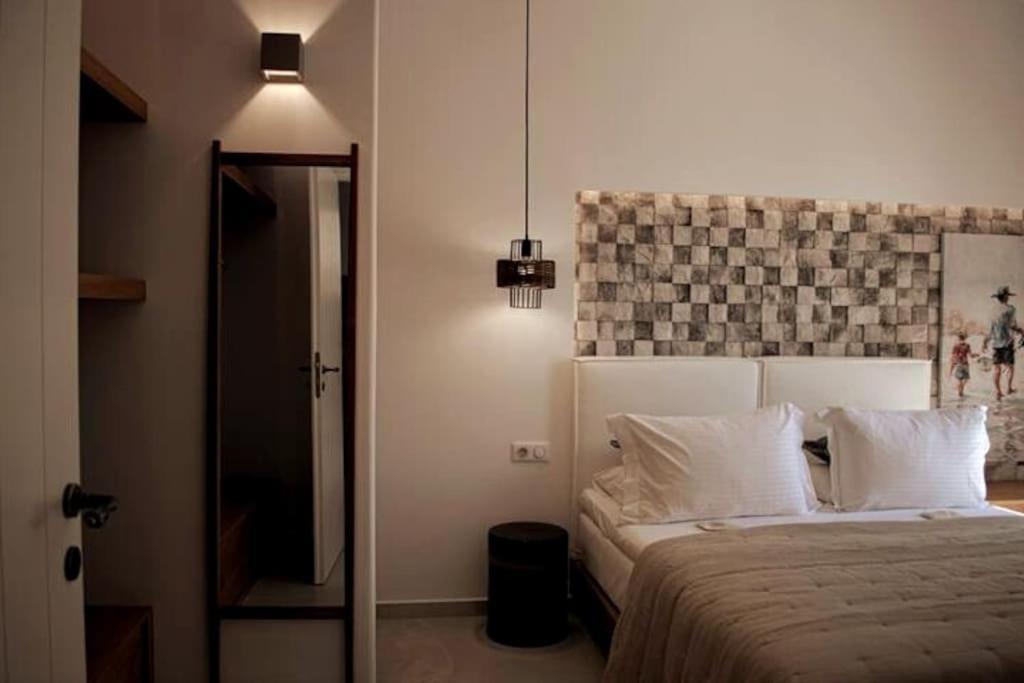 Aurora Apartment Pera Gyalos Eksteriør billede